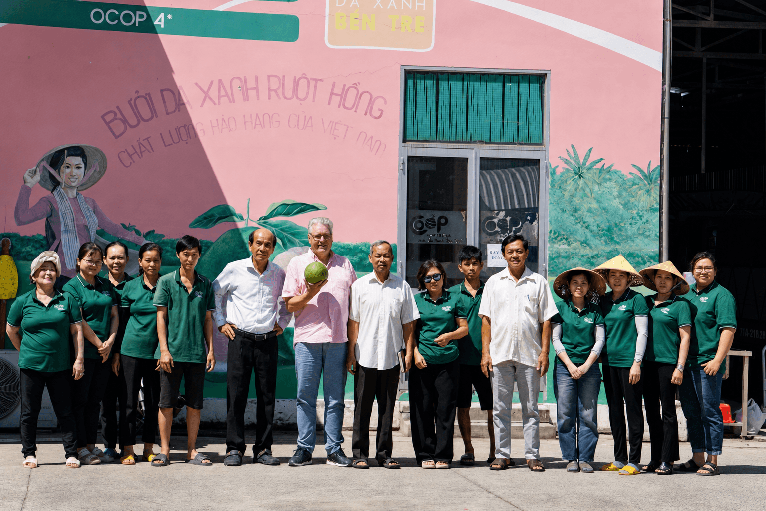 Cooperative team supporting harvest-season planning